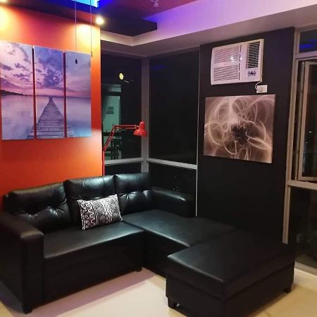 Cubao Manhattan Heights Unit 11Pq Tower B, 1Br Кесон-Сіті Екстер'єр фото