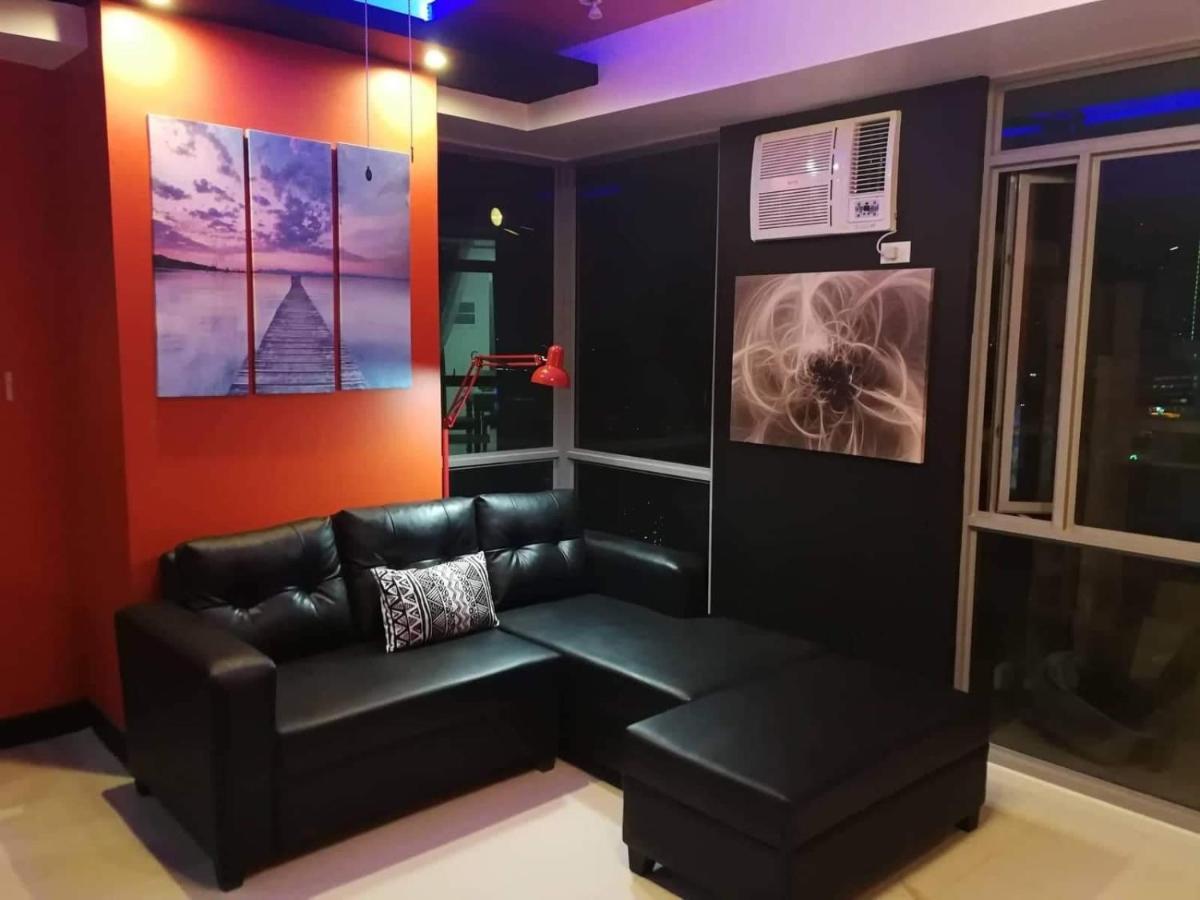 Cubao Manhattan Heights Unit 11Pq Tower B, 1Br Кесон-Сіті Екстер'єр фото